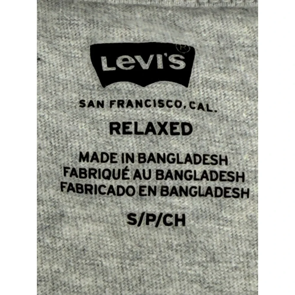 Levis Mens Relaxed Fit T-Shirt‎ Heather Grey Short Sleeve Chest Logo Sz S